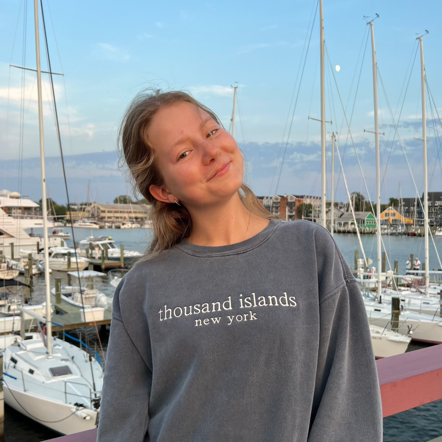 Thousand Islands Crewneck (Indigo)